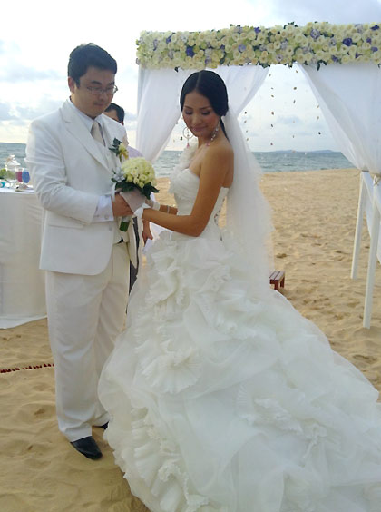 Hương Giang làm đám cưới trên biển Phú Quốc